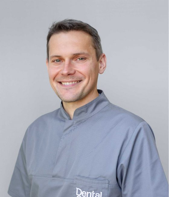 Piotr Bąk – Endodonta Wrocław